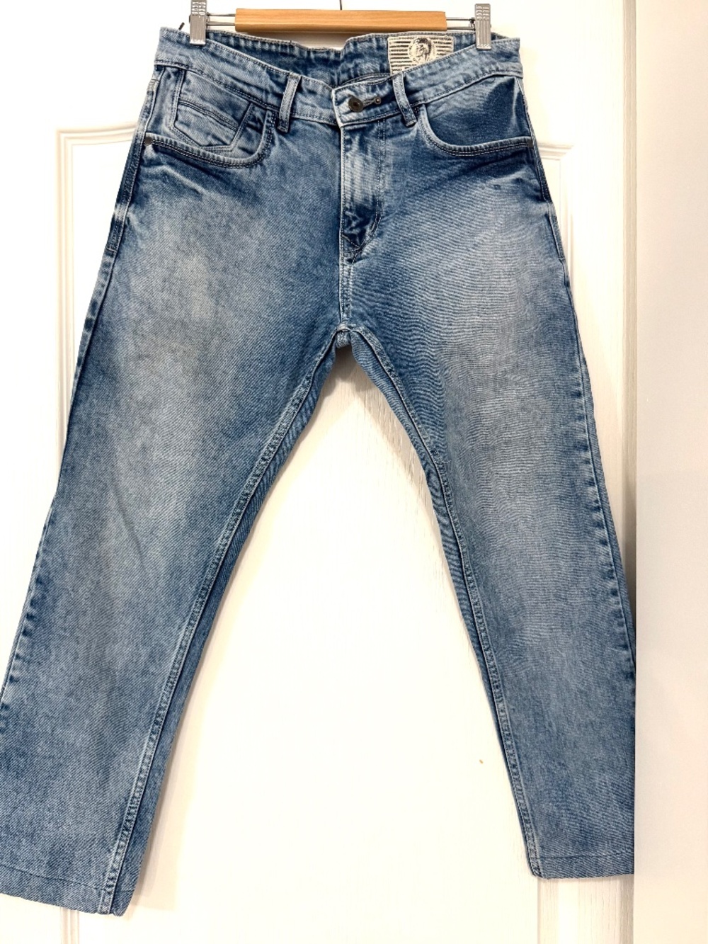 Diesel Italy Mid Wash Regular Tapered Carrot Fit Jeans 34